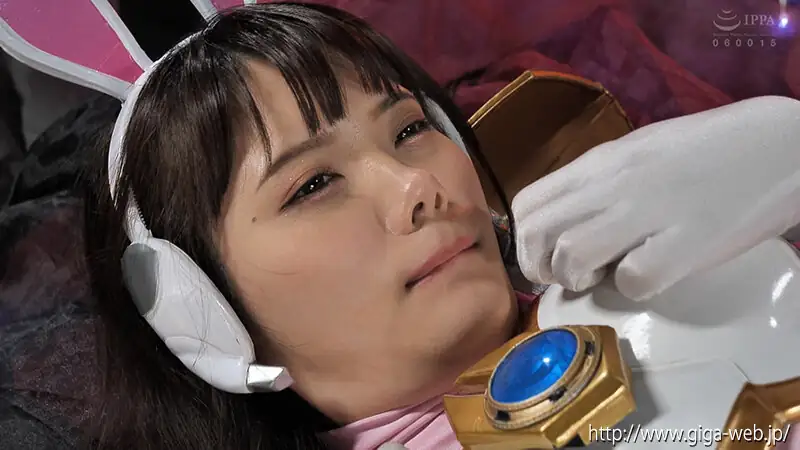 媚薬効果のある精子を注がれるホワイトバニー