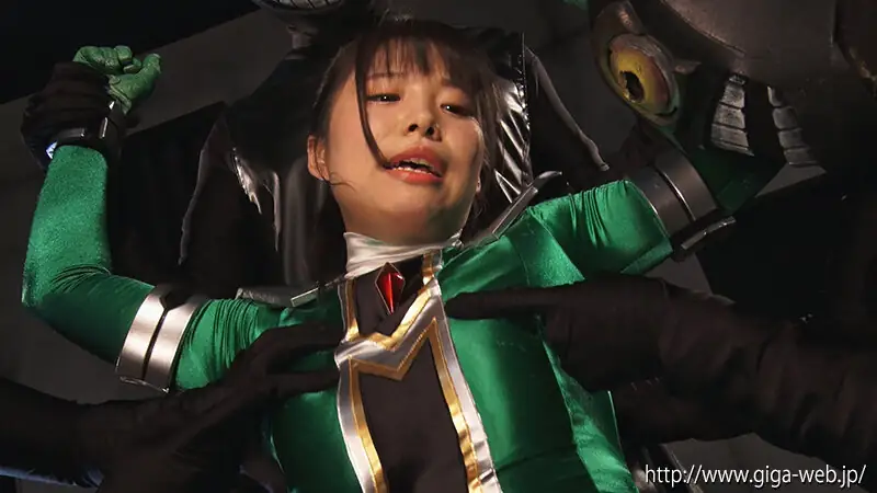 強化戦闘員に凌辱されるサイリュウグリーン