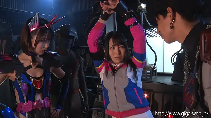 ジーデスに拘束される仁科おとは