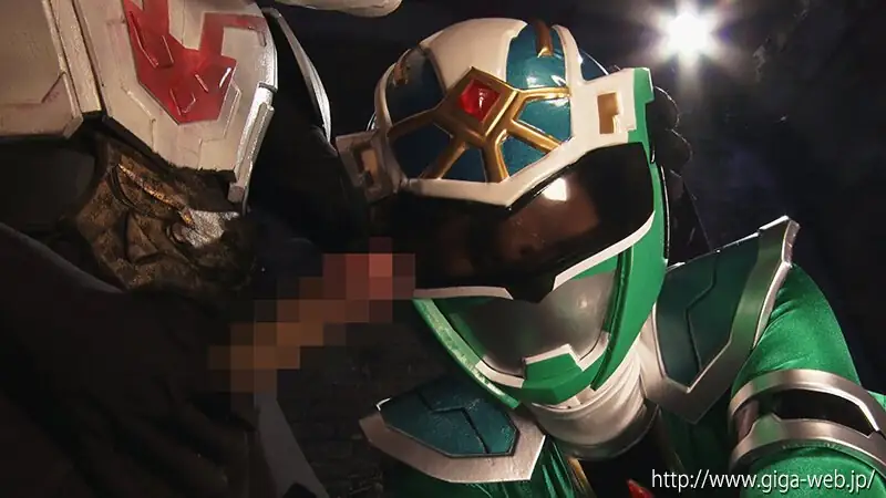 接着剤怪人のペニスをこすりつけられるサイリュウグリーン