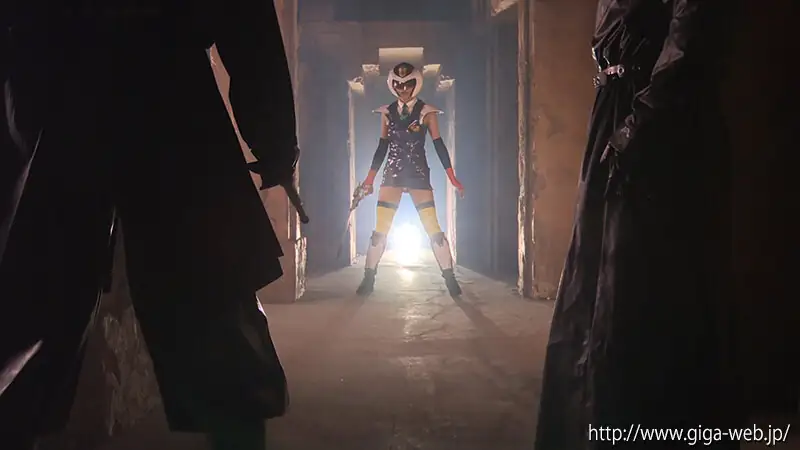 ヴィランに見つかるインスペクター=アズサ